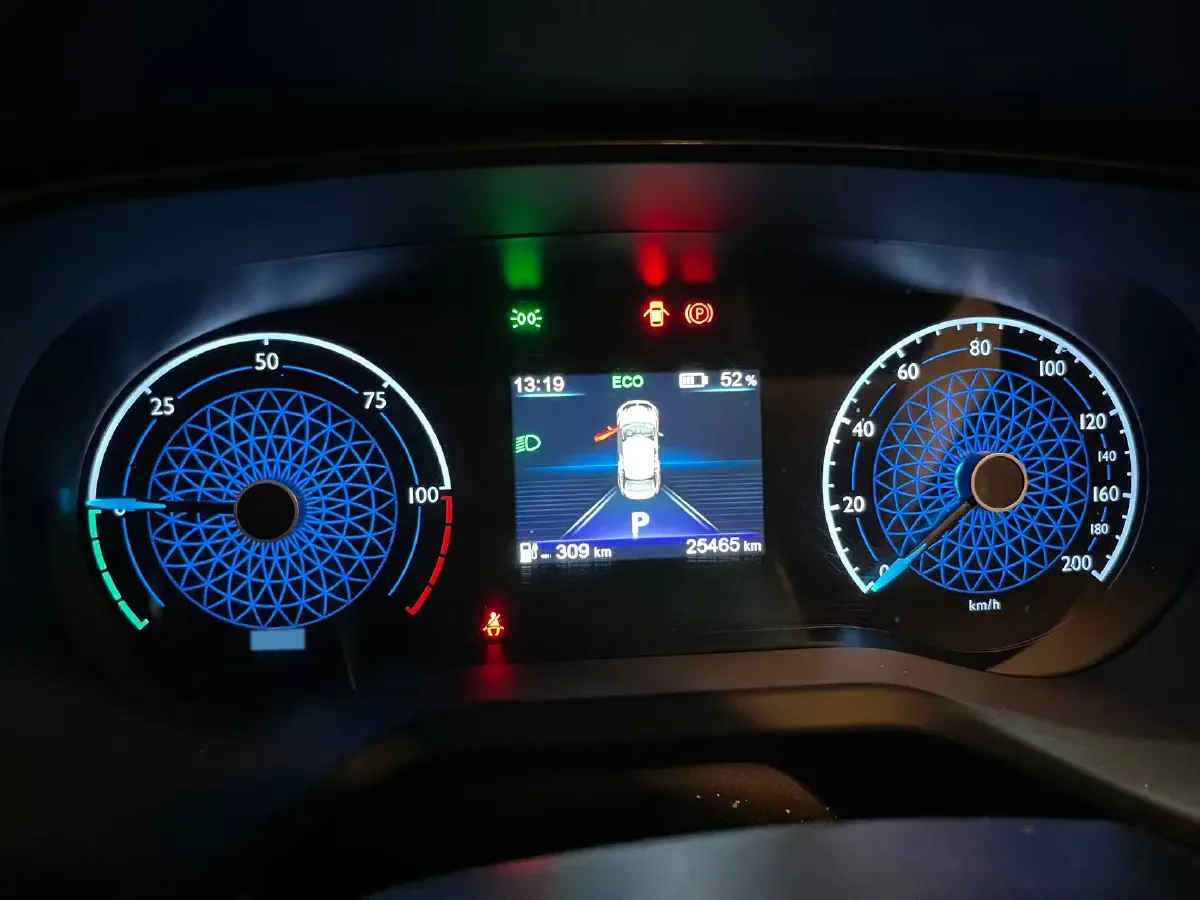 2022 HongQi E-QM5 BEV 54KWH,autocango,china used car exporter,china ev exporter,chinese used car exporter,chinese used ev exporter