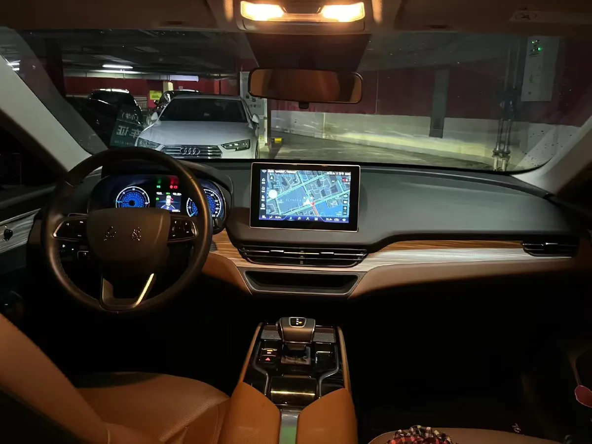 2022 HongQi E-QM5 BEV 54KWH,autocango,china used car exporter,china ev exporter,chinese used car exporter,chinese used ev exporter