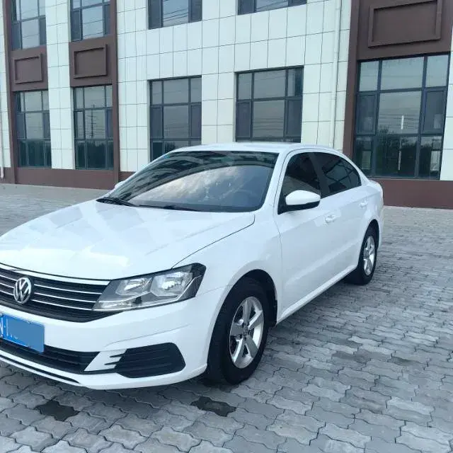 2019 VOLKSWAGEN LAVIDA view 1