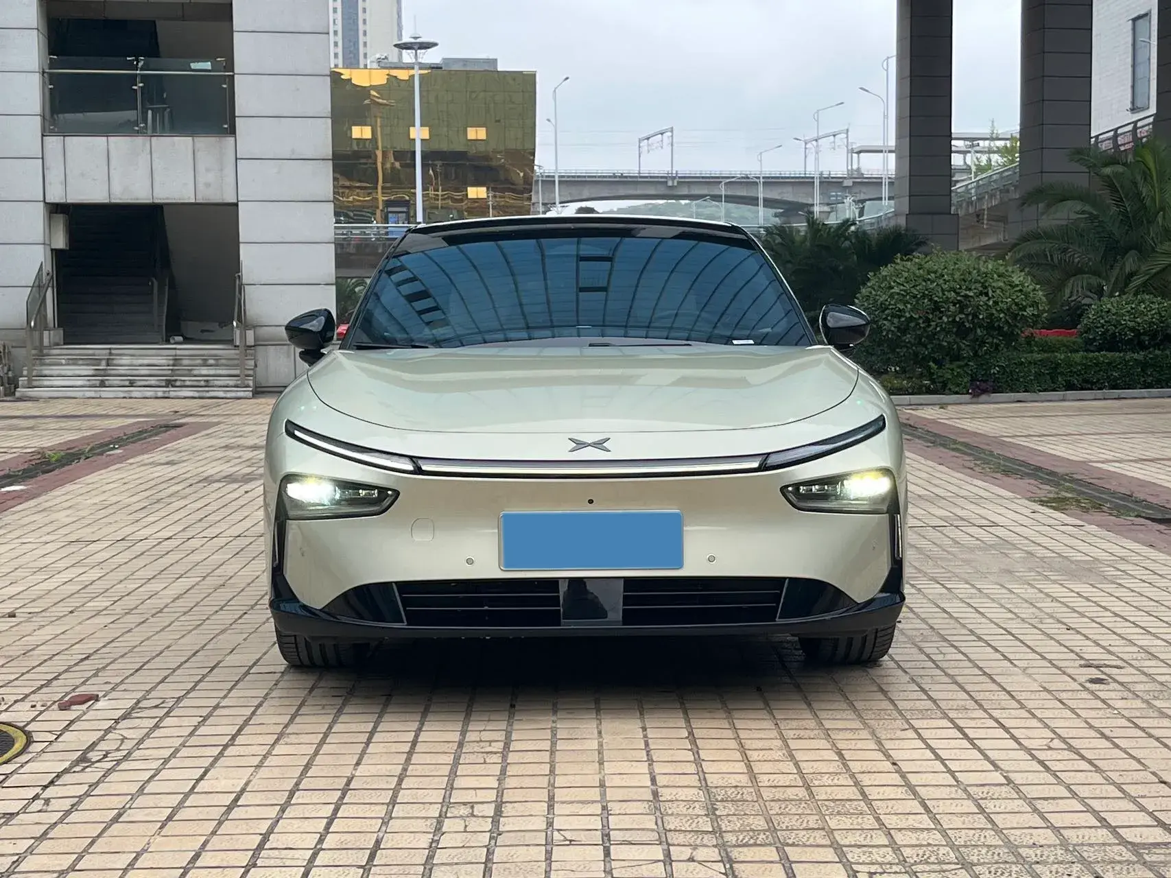 2024 XPENG P7+ thumbnail 2