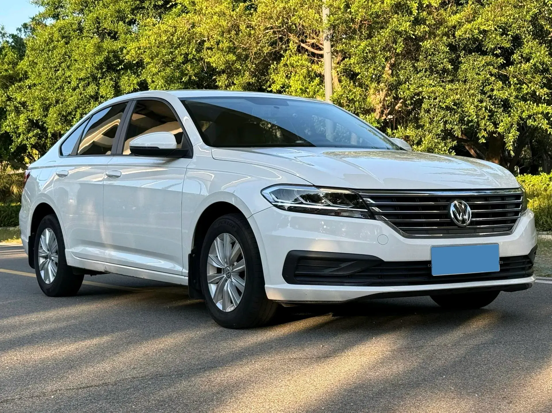 2018 VOLKSWAGEN LAVIDA thumbnail 2
