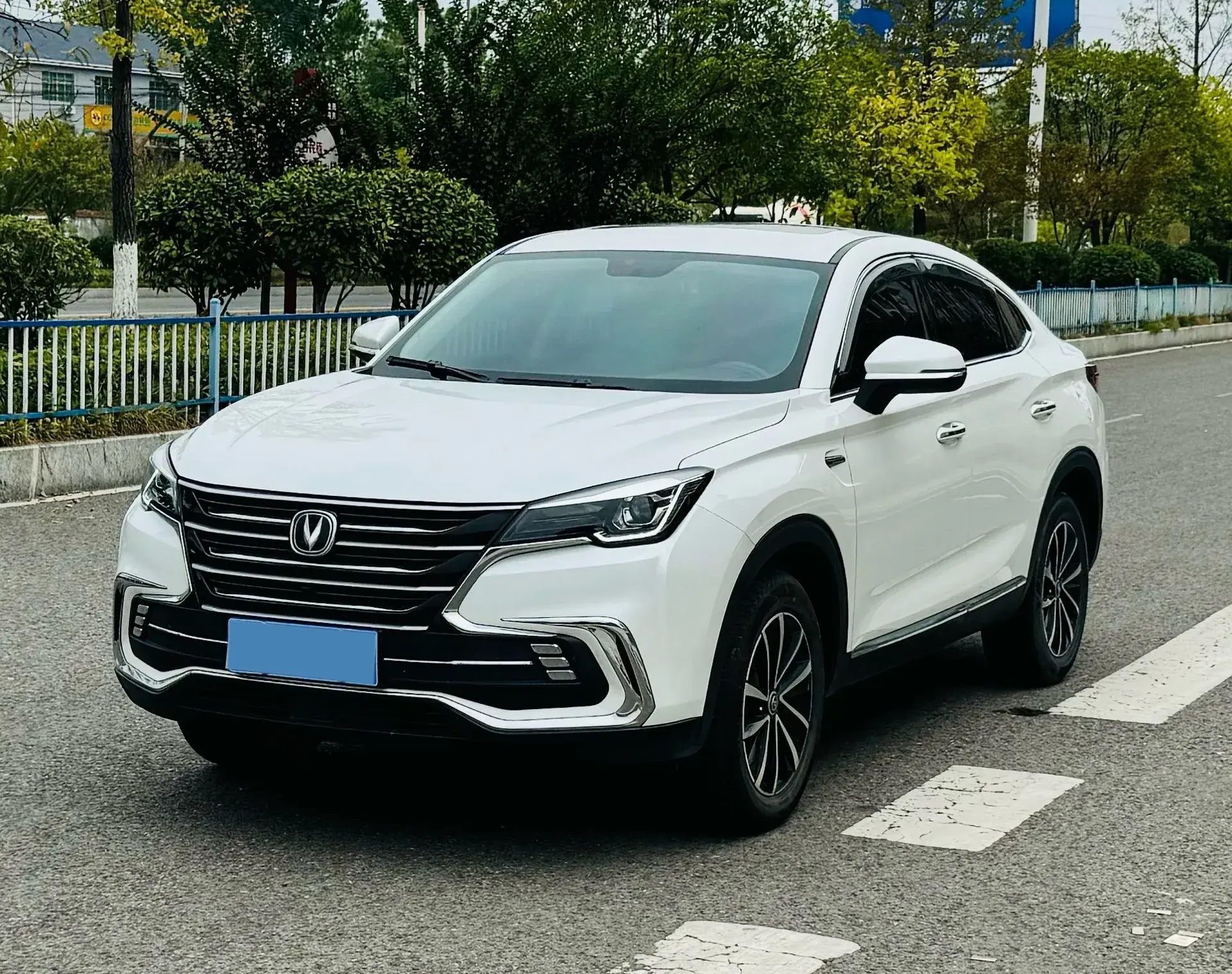2019 CHANGAN CS85 view 1