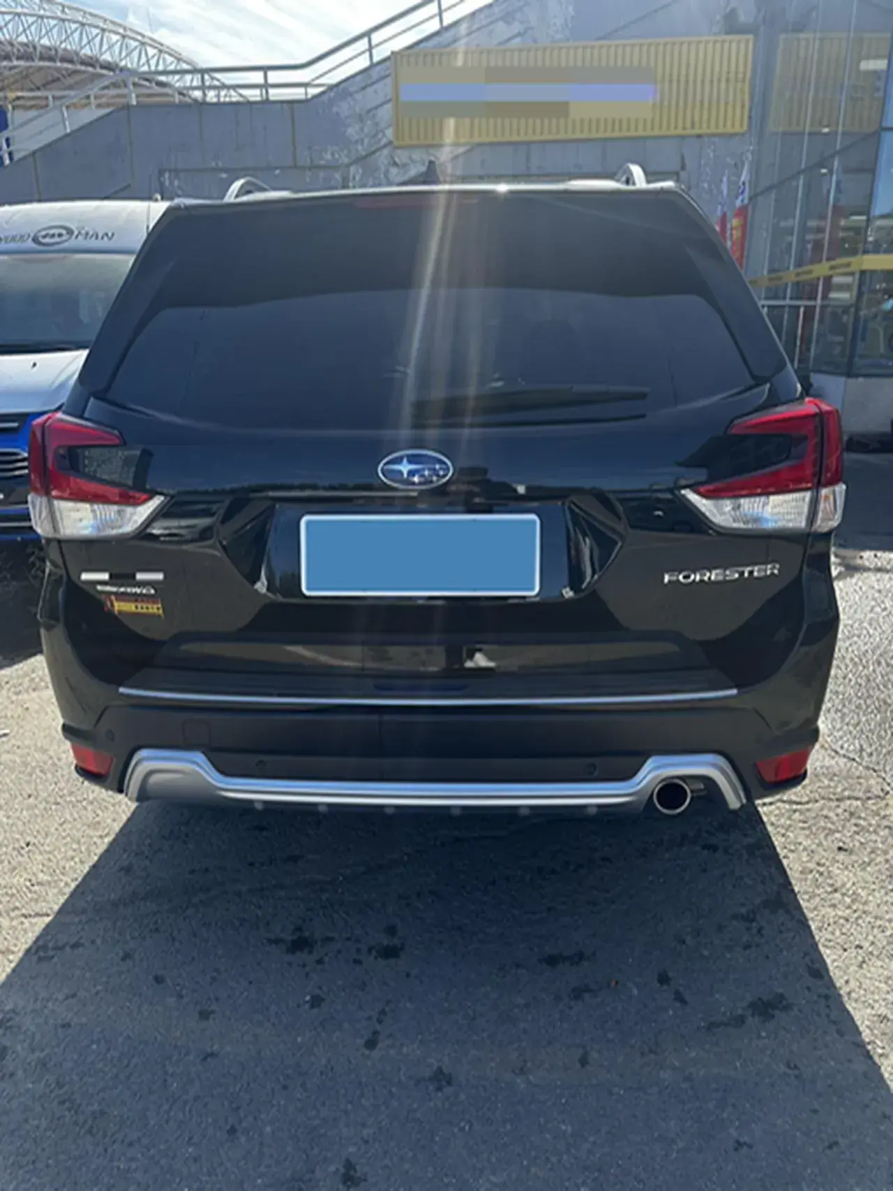 2021 SUBARU FORESTER thumbnail 4