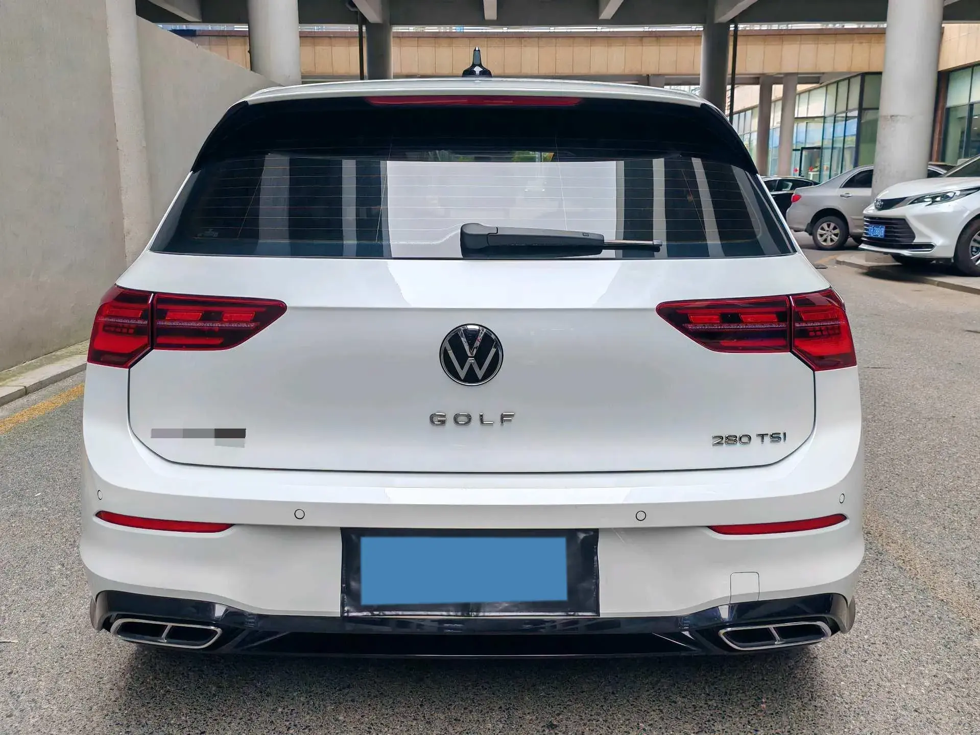 2021 VOLKSWAGEN GOLF thumbnail 4