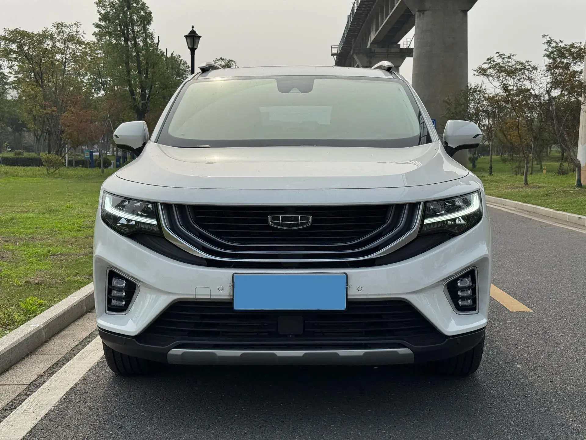 2020 GEELY OKAVANGO thumbnail 2