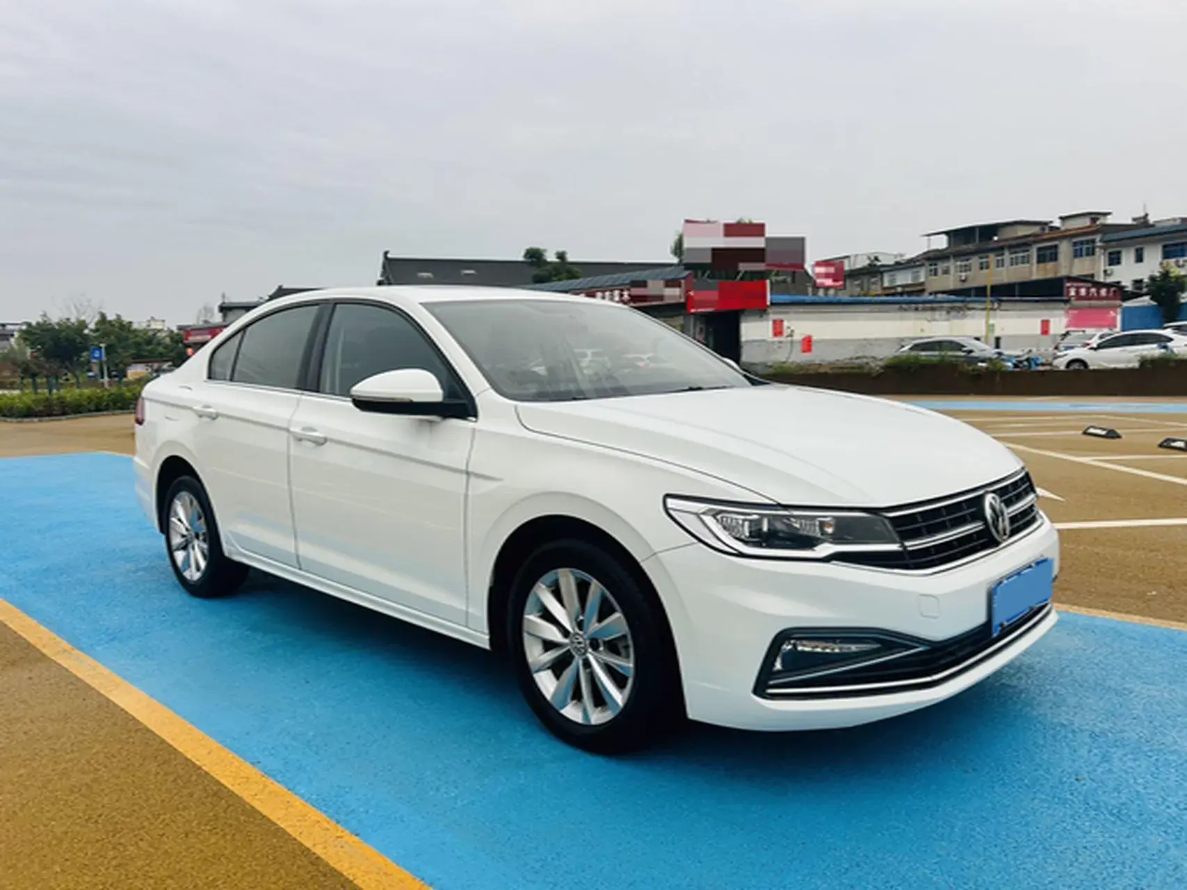 2020 VOLKSWAGEN BORA thumbnail 4