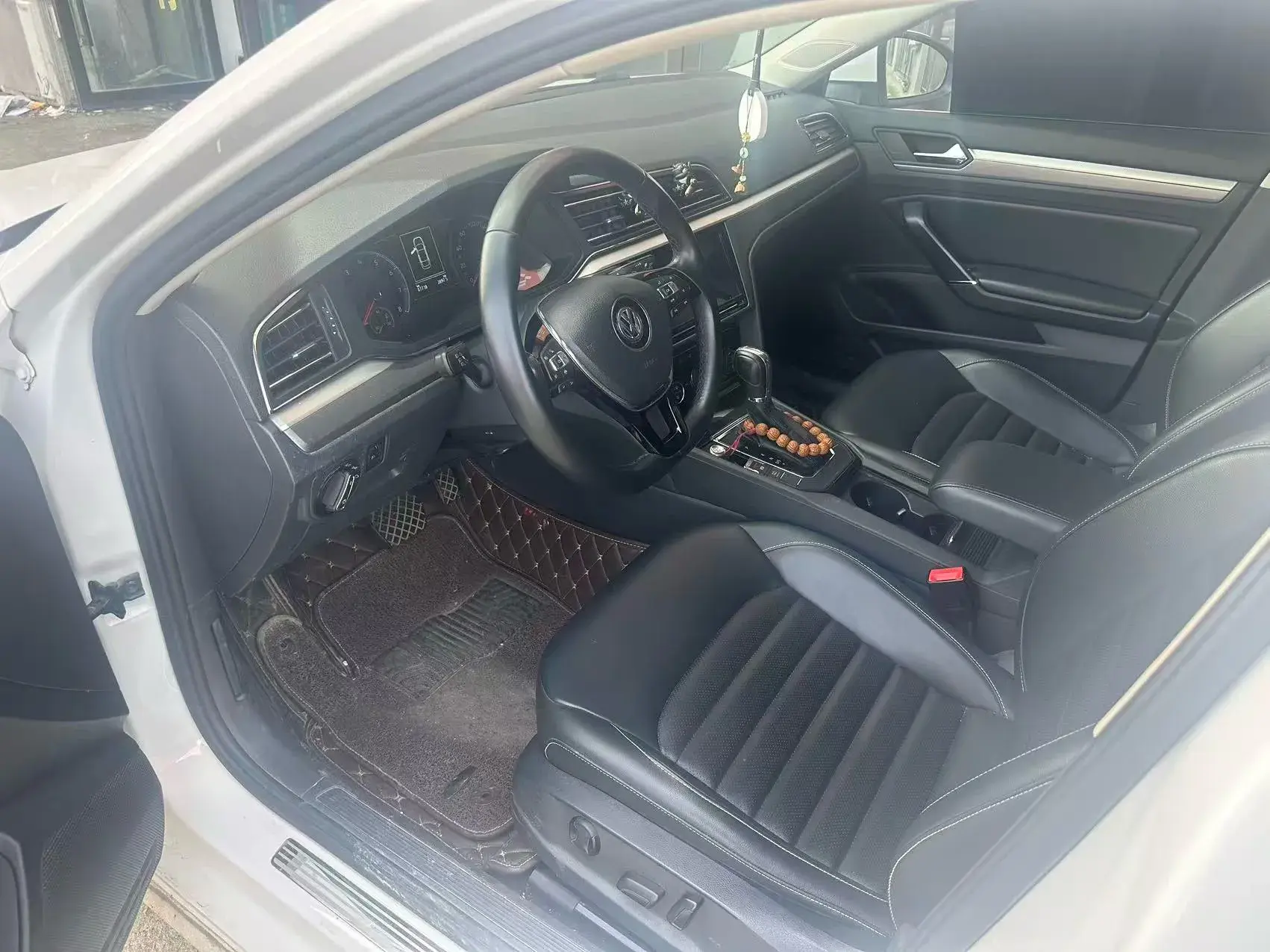 2019 VOLKSWAGEN LAMANDO thumbnail 3