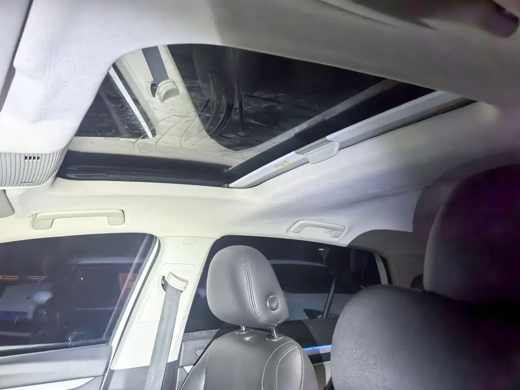 2021 VOLKSWAGEN GOLF thumbnail 4