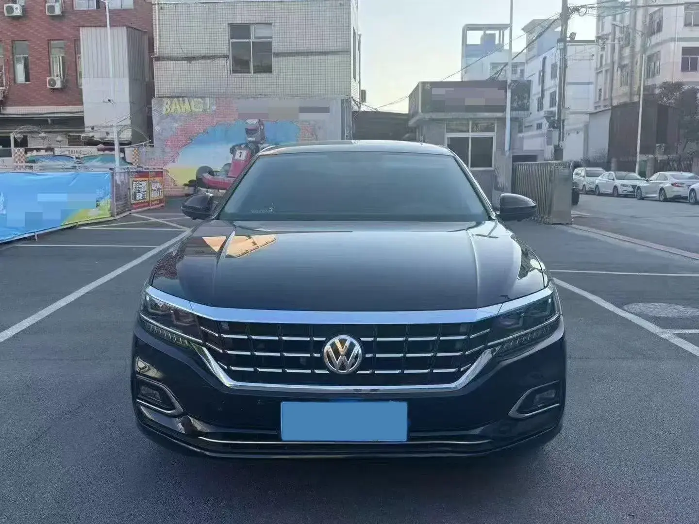 2019 VOLKSWAGEN PASSAT thumbnail 3