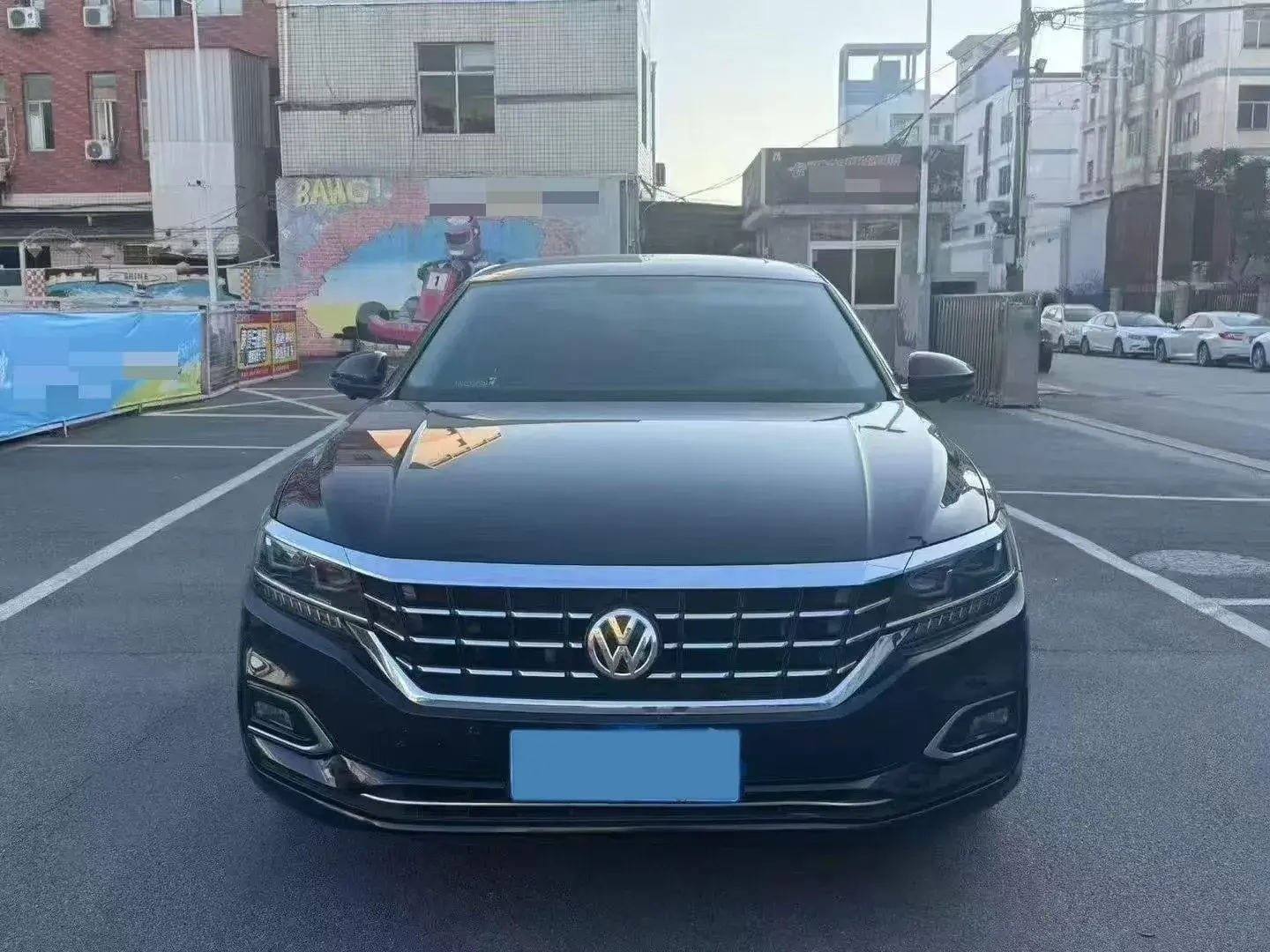 2019 VOLKSWAGEN PASSAT thumbnail 2