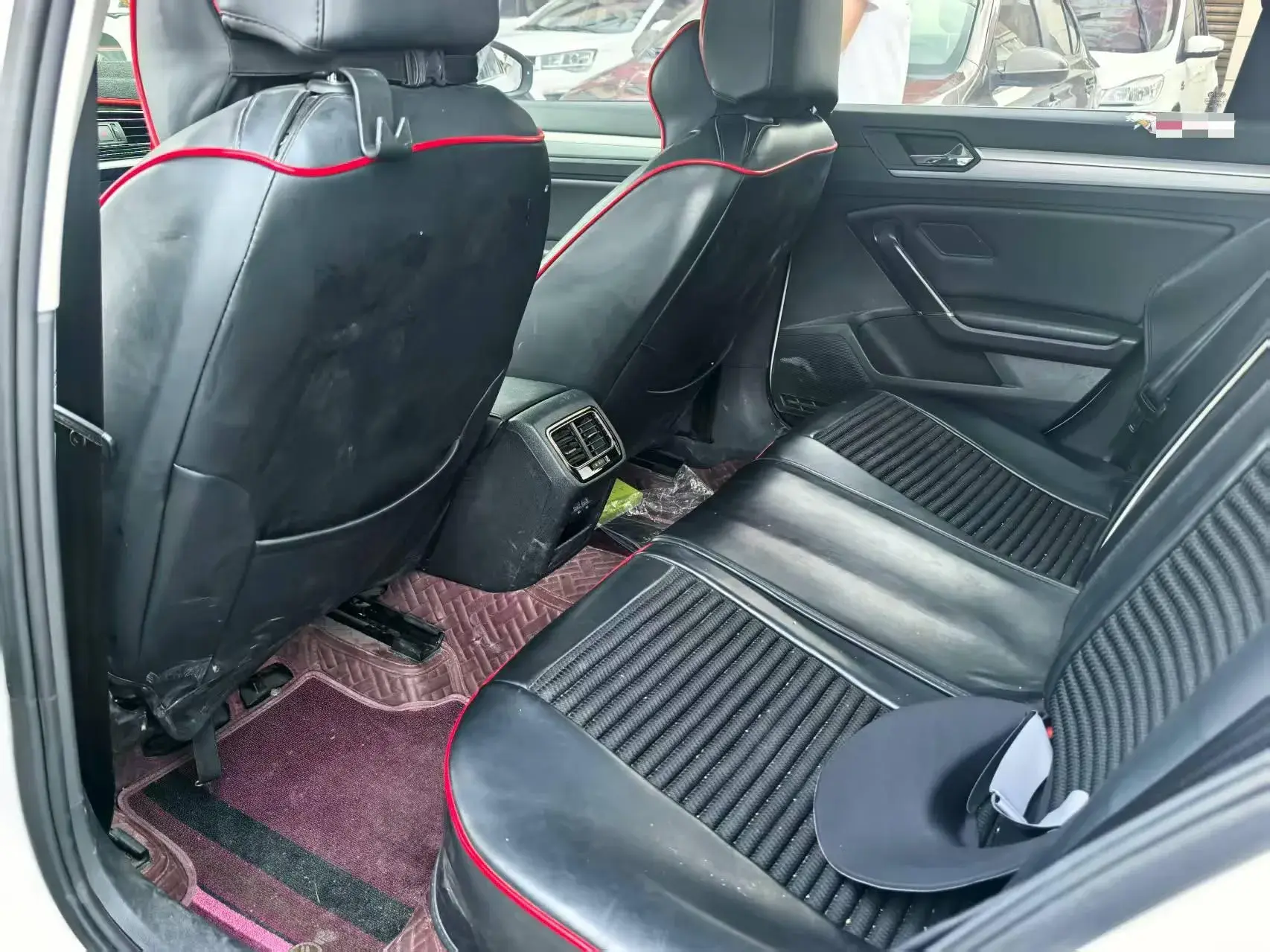 2019 VOLKSWAGEN LAMANDO thumbnail 4