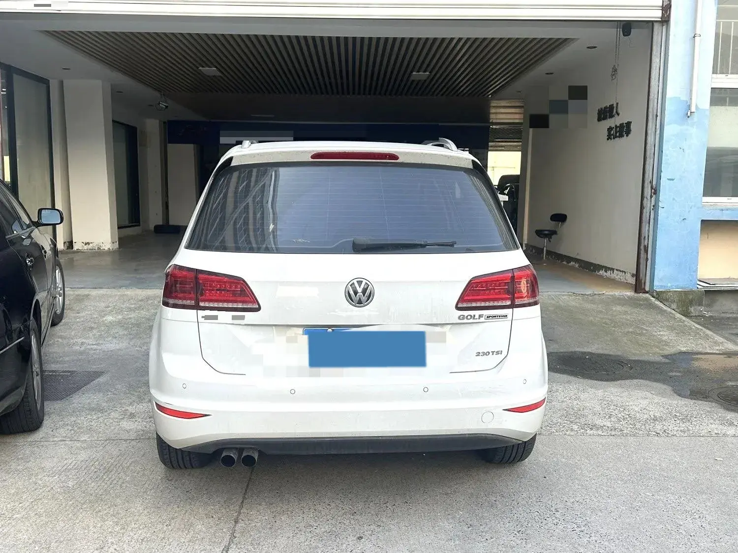 2018 VOLKSWAGEN GOLF thumbnail 3