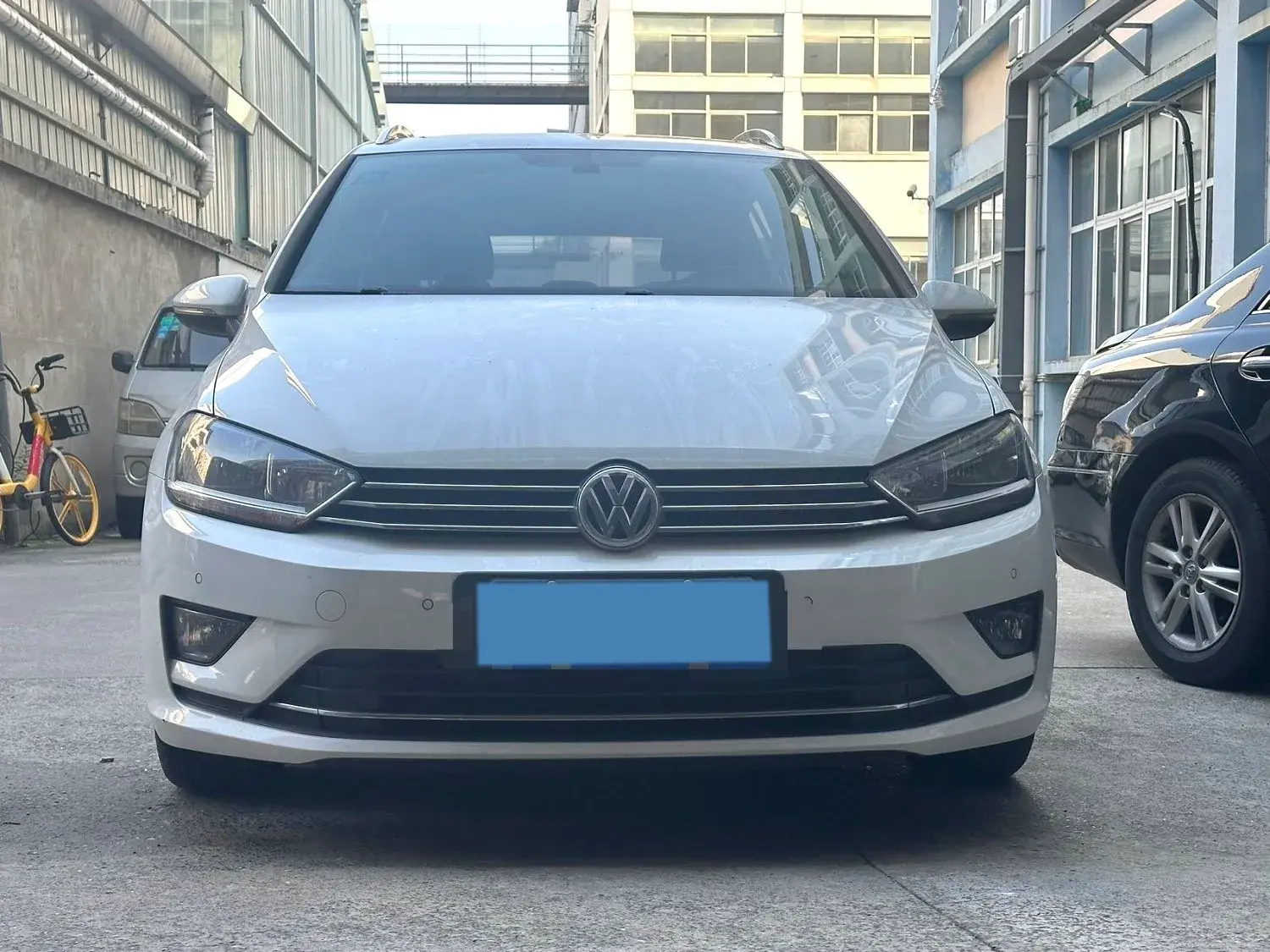 2018 VOLKSWAGEN GOLF thumbnail 2