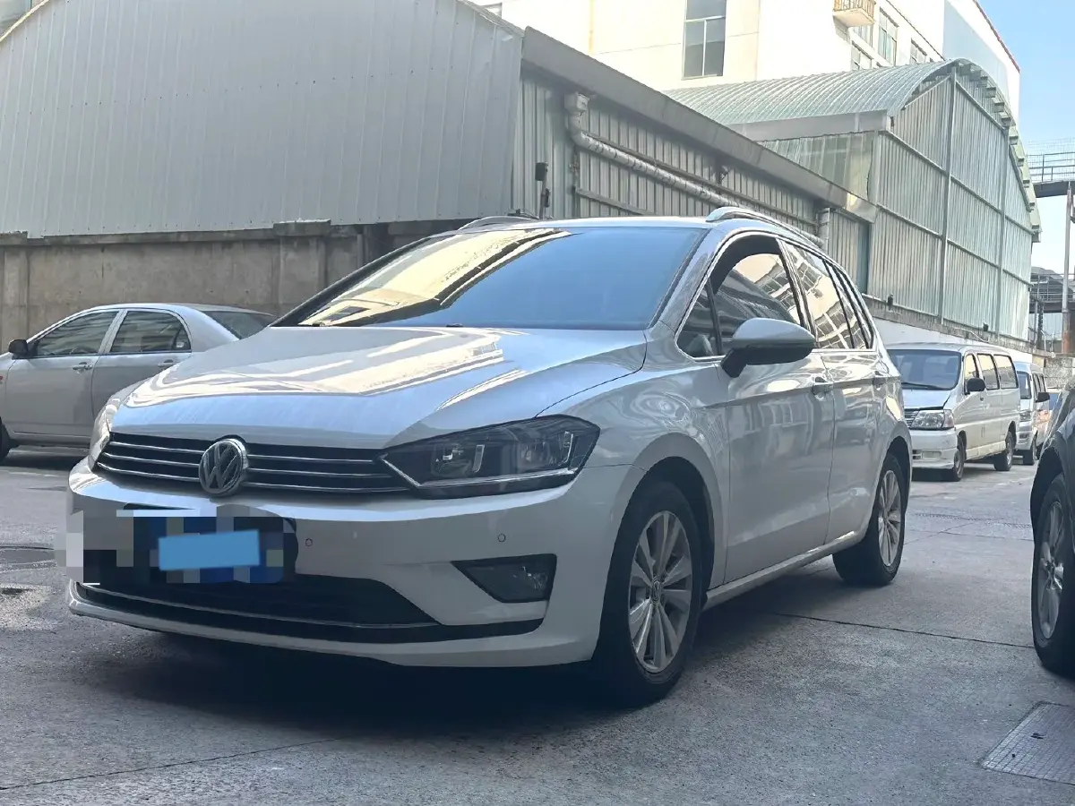 2018 Volkswagen Golf Sportsvan 1.4T 131HP L4 7DCT