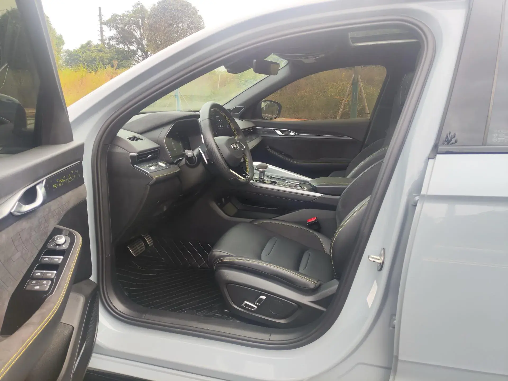 2023 GEELY PREFACE thumbnail 4