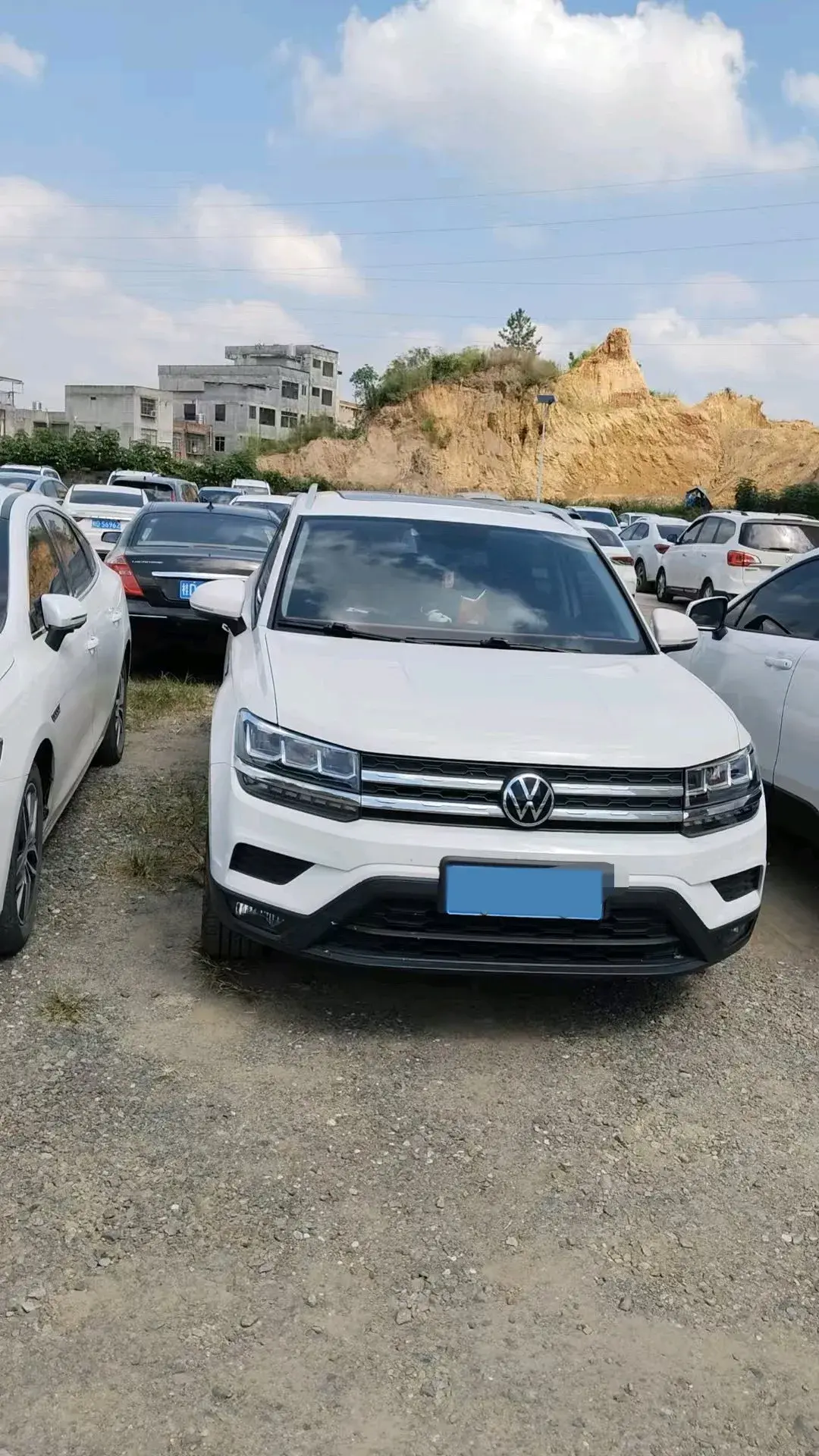 2021 VOLKSWAGEN THARU thumbnail 2