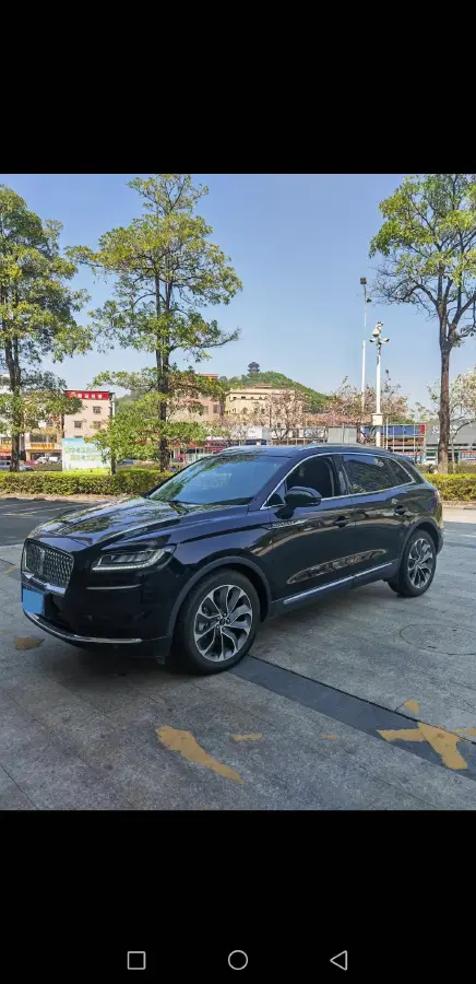 2021 Lincoln Nautilus 2.0T 245HP L4 8AT