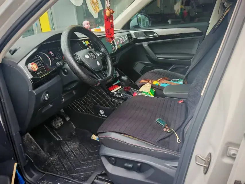 2020 VOLKSWAGEN TAYRON thumbnail 2