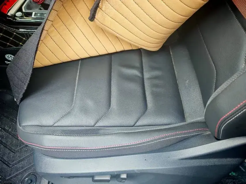 2020 VOLKSWAGEN TAYRON thumbnail 3