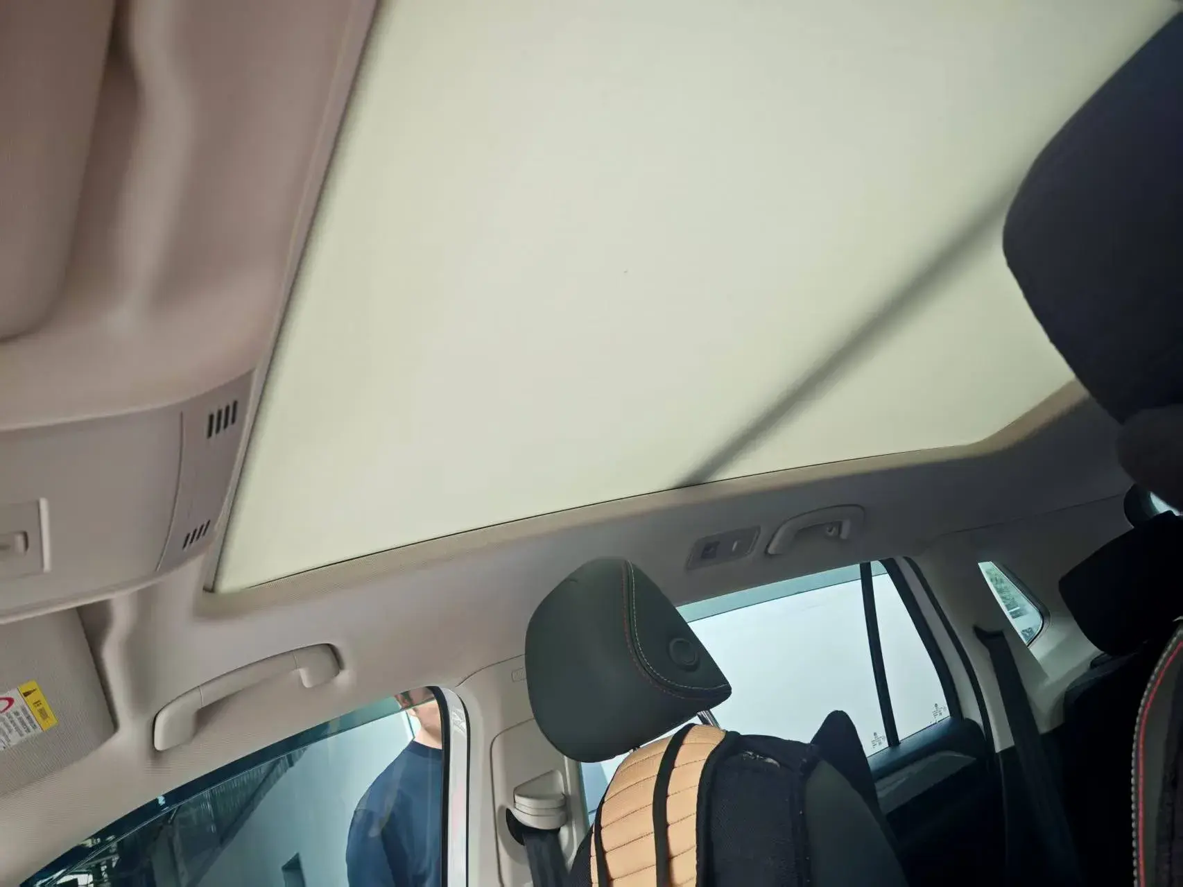 2020 VOLKSWAGEN TAYRON thumbnail 4