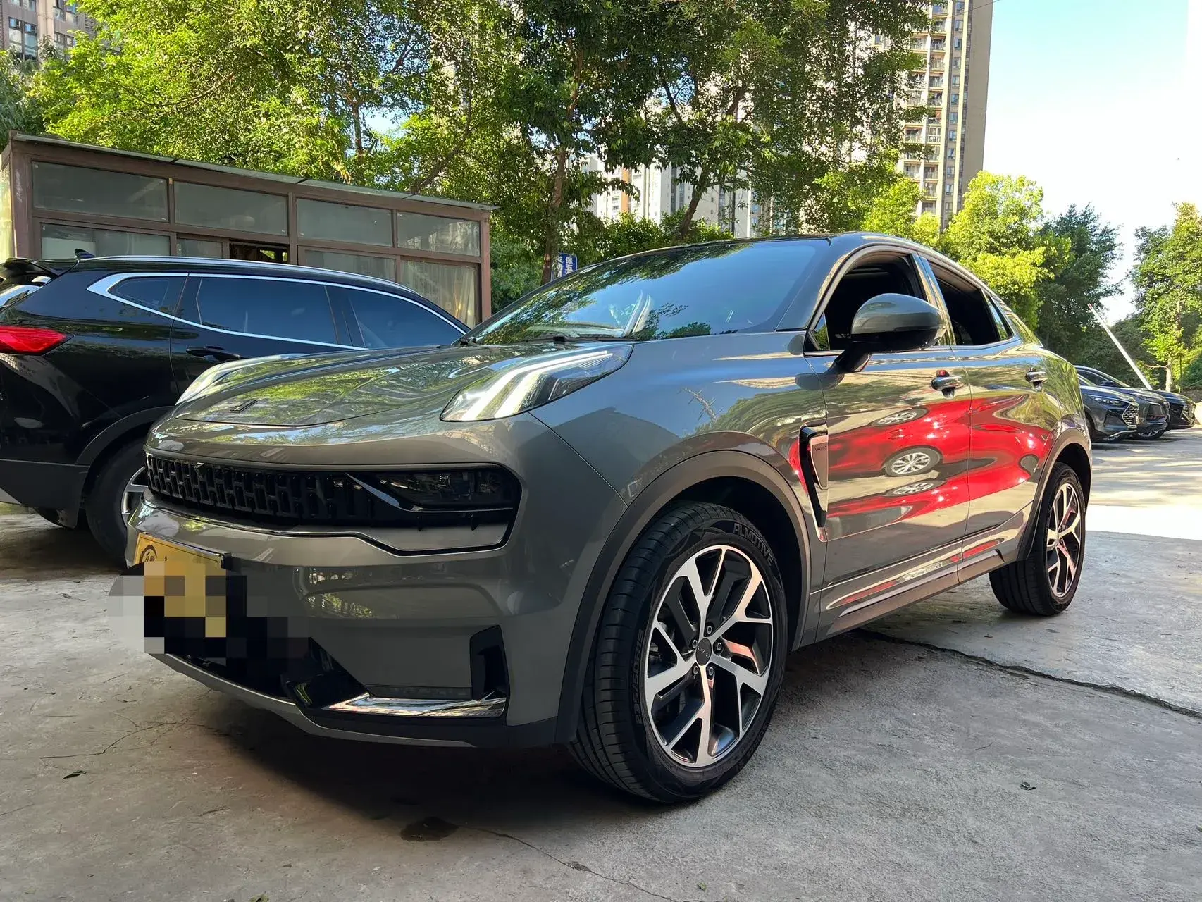 2020 LYNK&CO 05 view 1