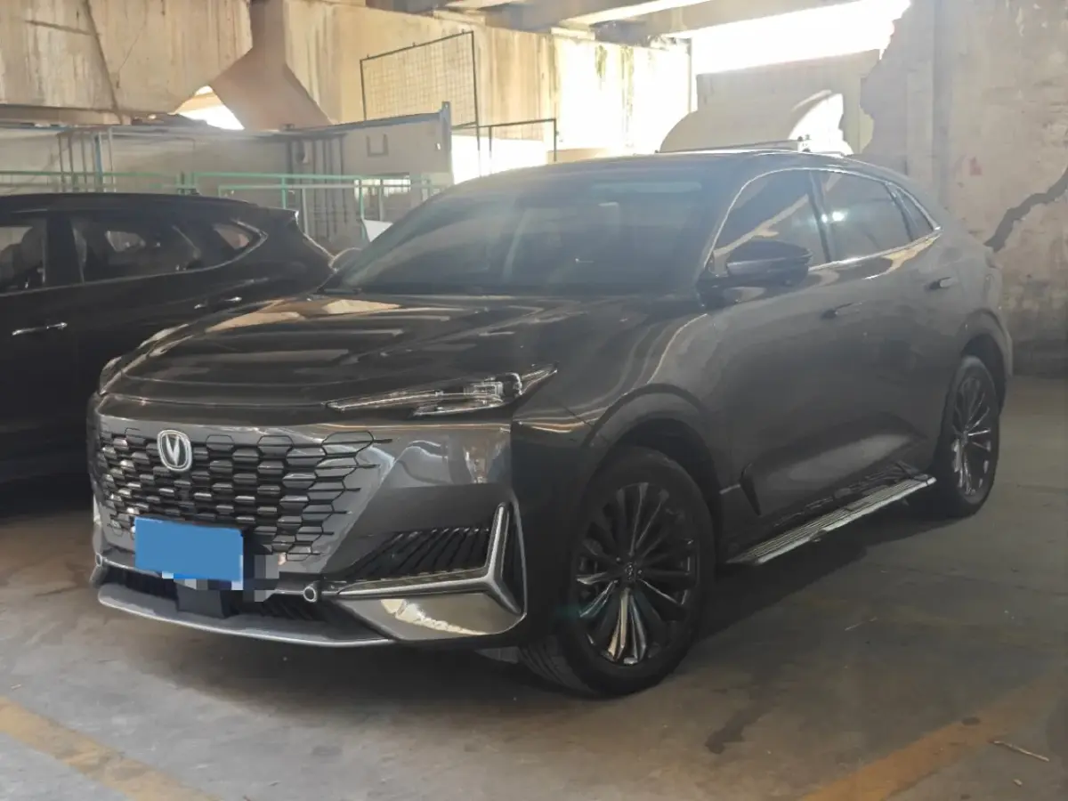 2021 ChangAn UNI-K 2.0T 233HP L4 8AT 2021 ChangAn UNI-K 2.0T 233HP L4 8AT