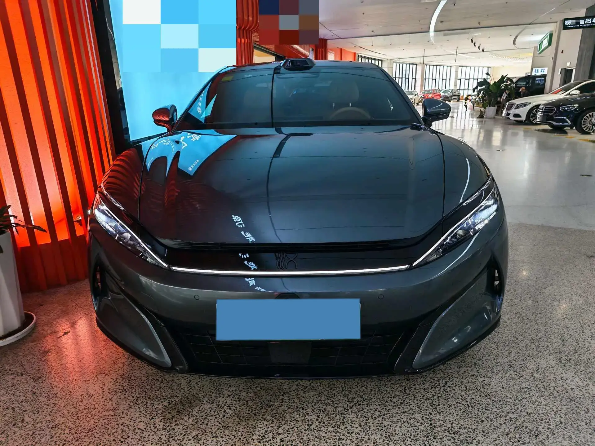 2025 BYD HANL thumbnail 2