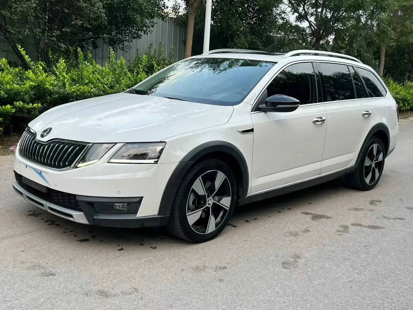 2018 SKODA OCTAVIA view 1