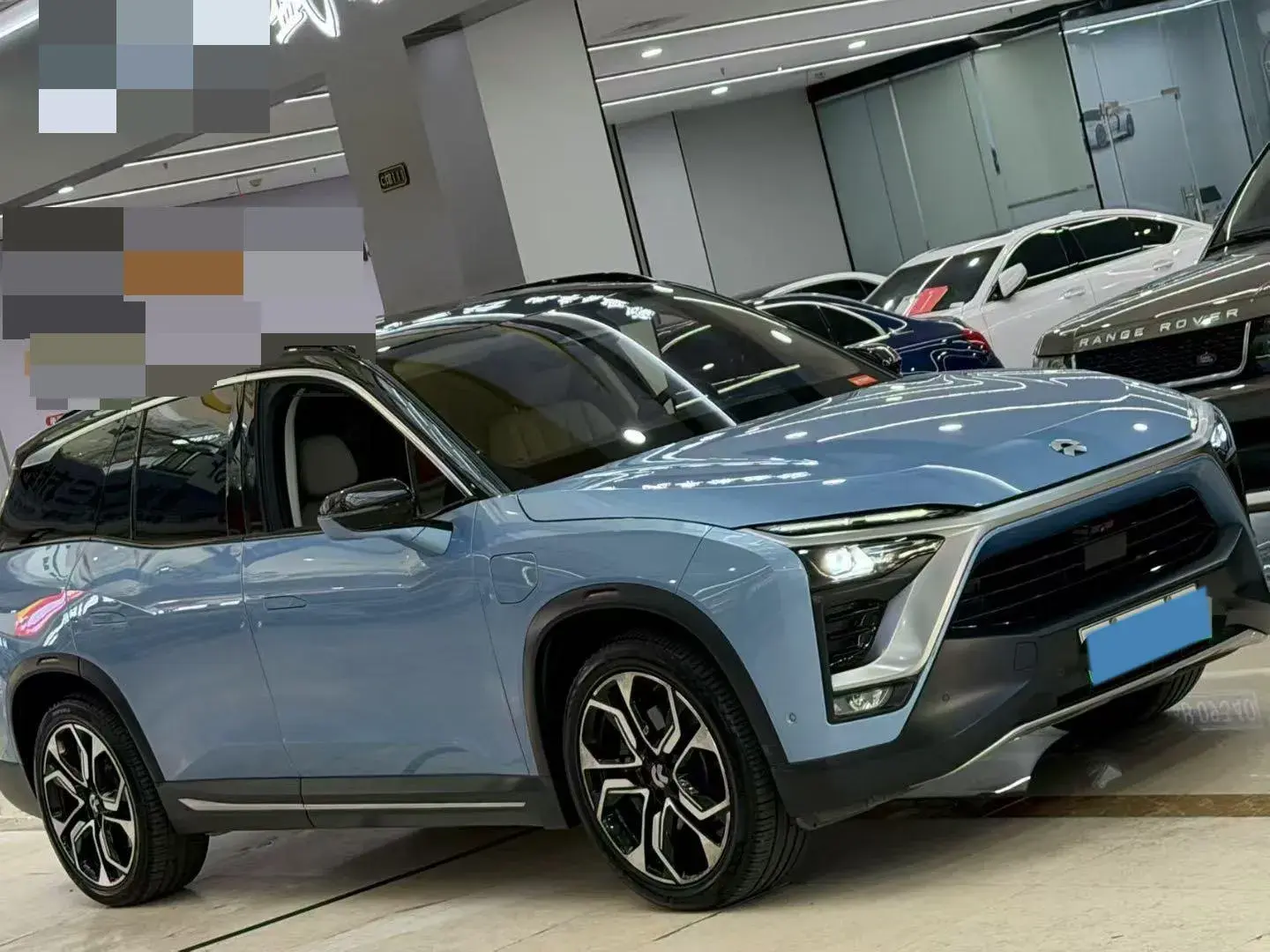 2018 NIO ES8 thumbnail 3