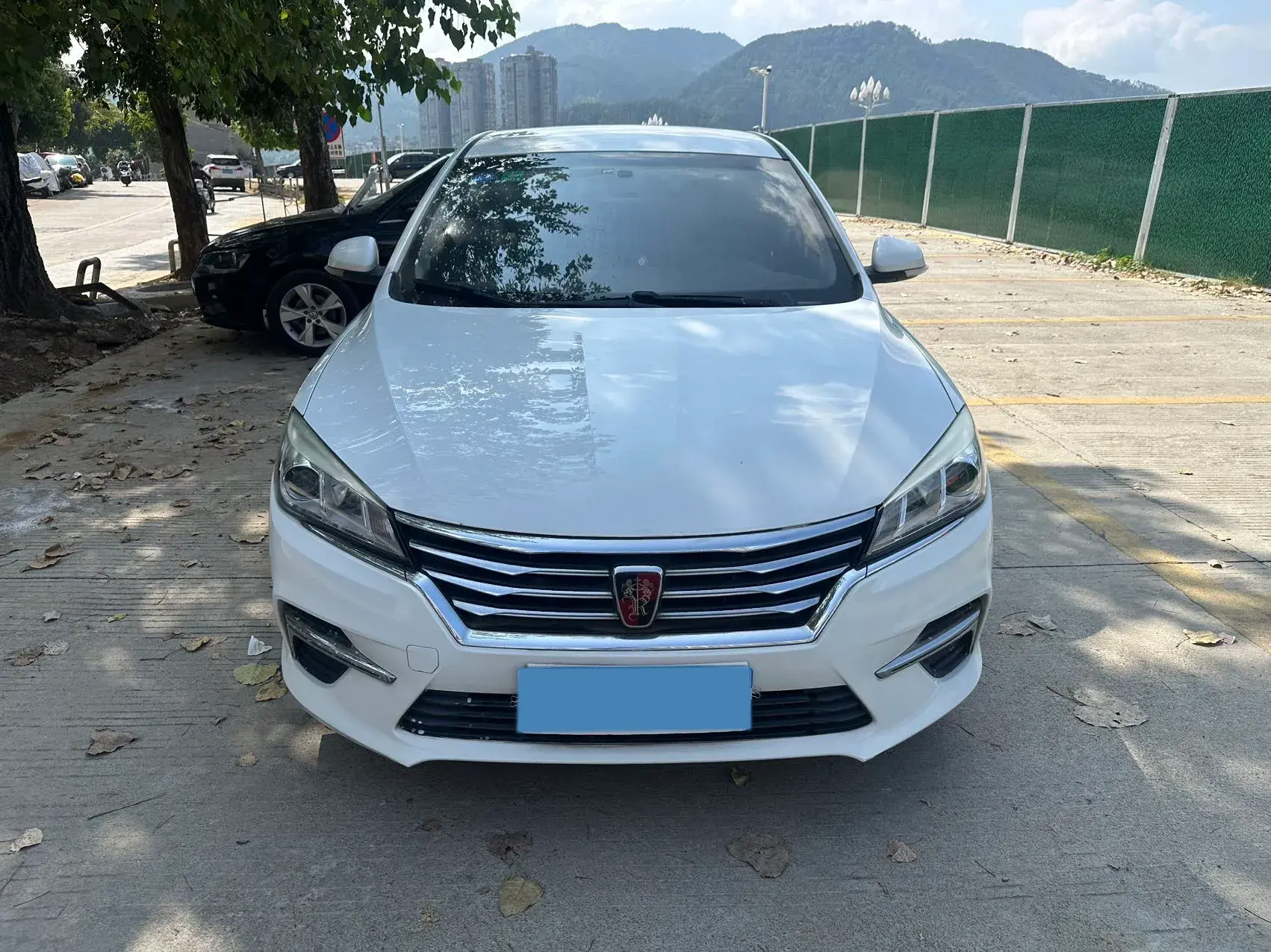 2018 ROEWE 360 thumbnail 3
