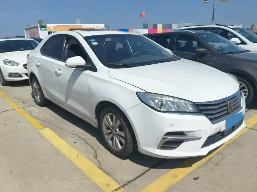 2018 ROEWE 360 thumbnail 3