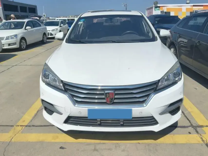 2018 ROEWE 360 thumbnail 2