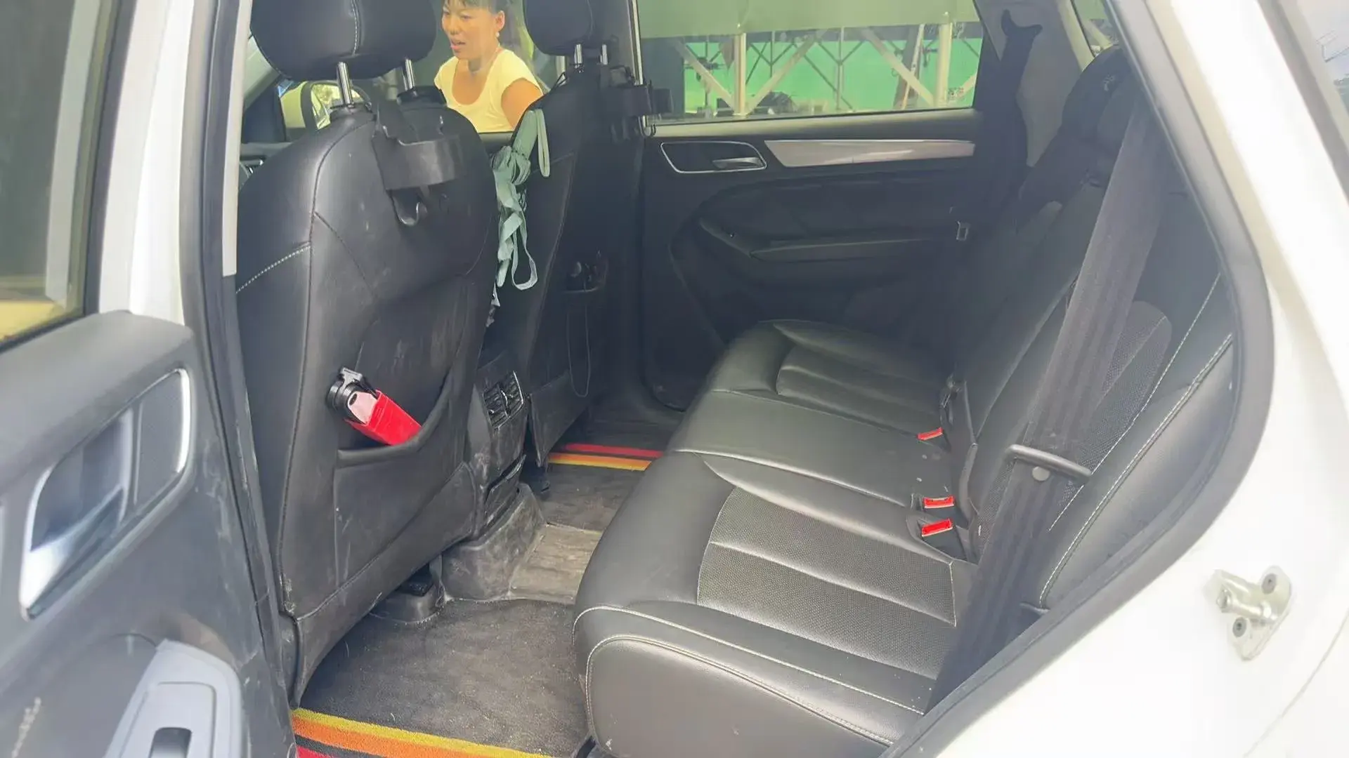 2017 ROEWE I6 thumbnail 4