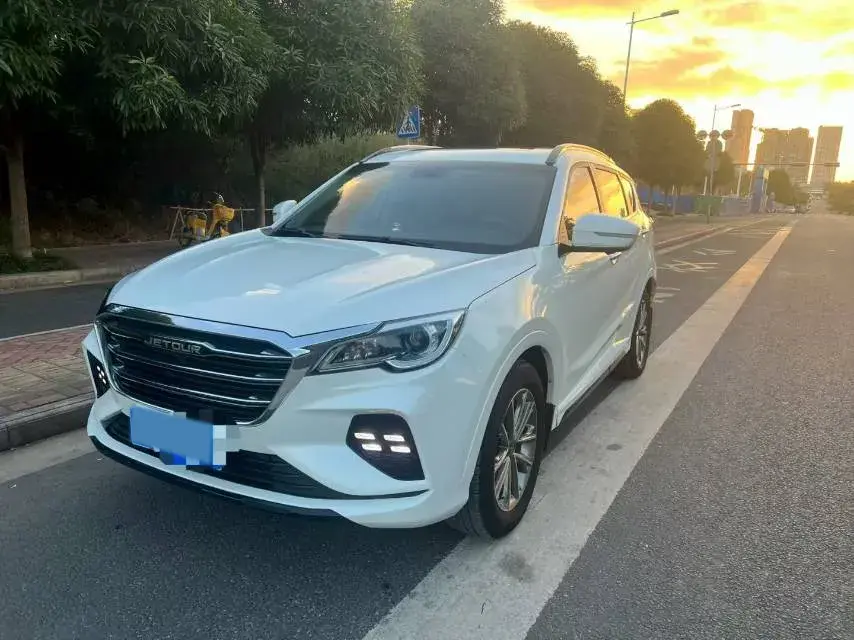 2021 JETOUR X70 view 1