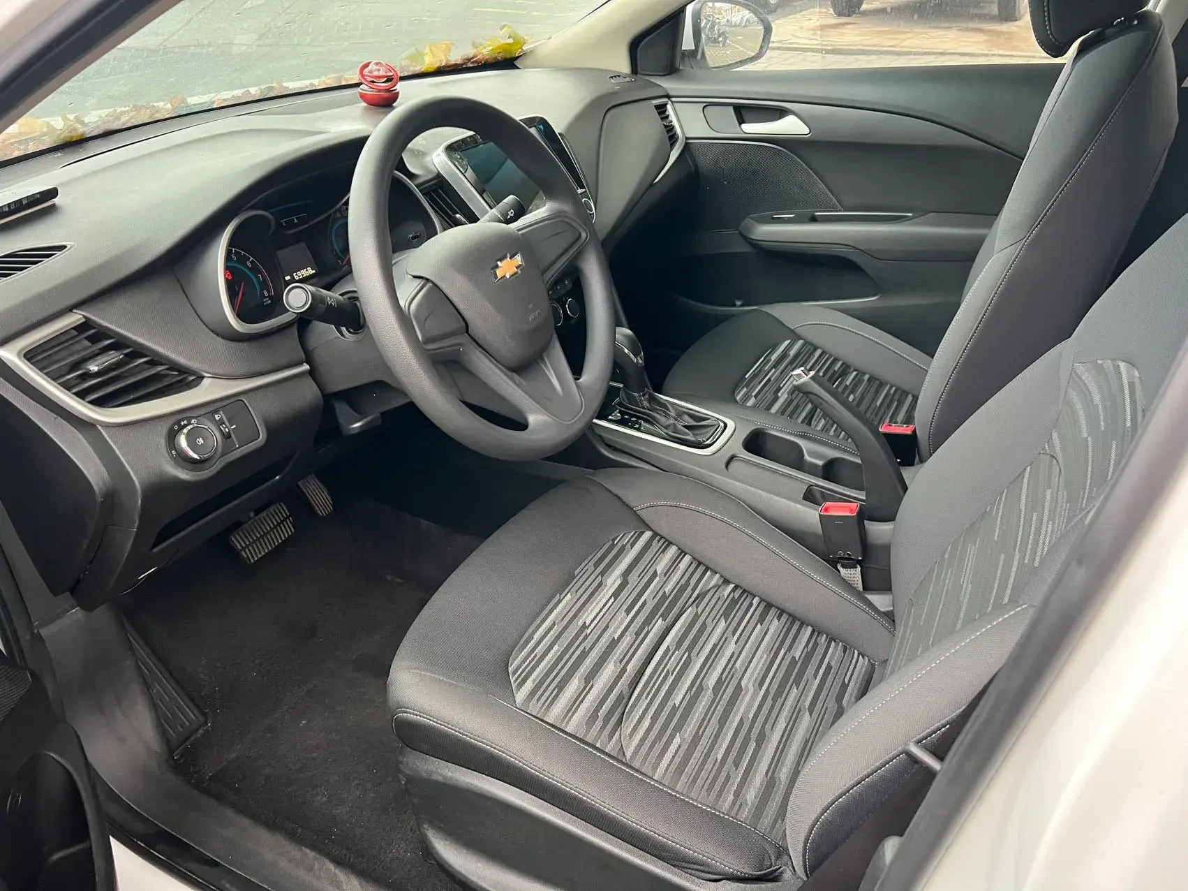 2019 CHEVROLET CAVALIER thumbnail 4