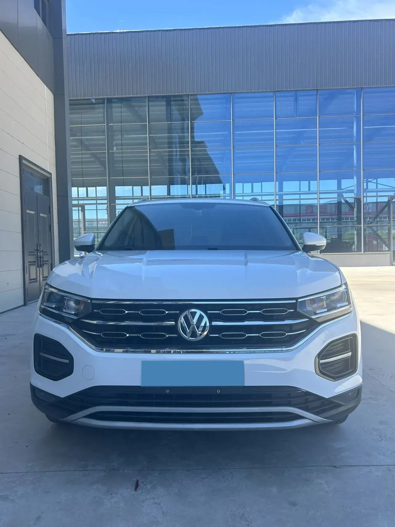 2019 VOLKSWAGEN TAYRON thumbnail 2