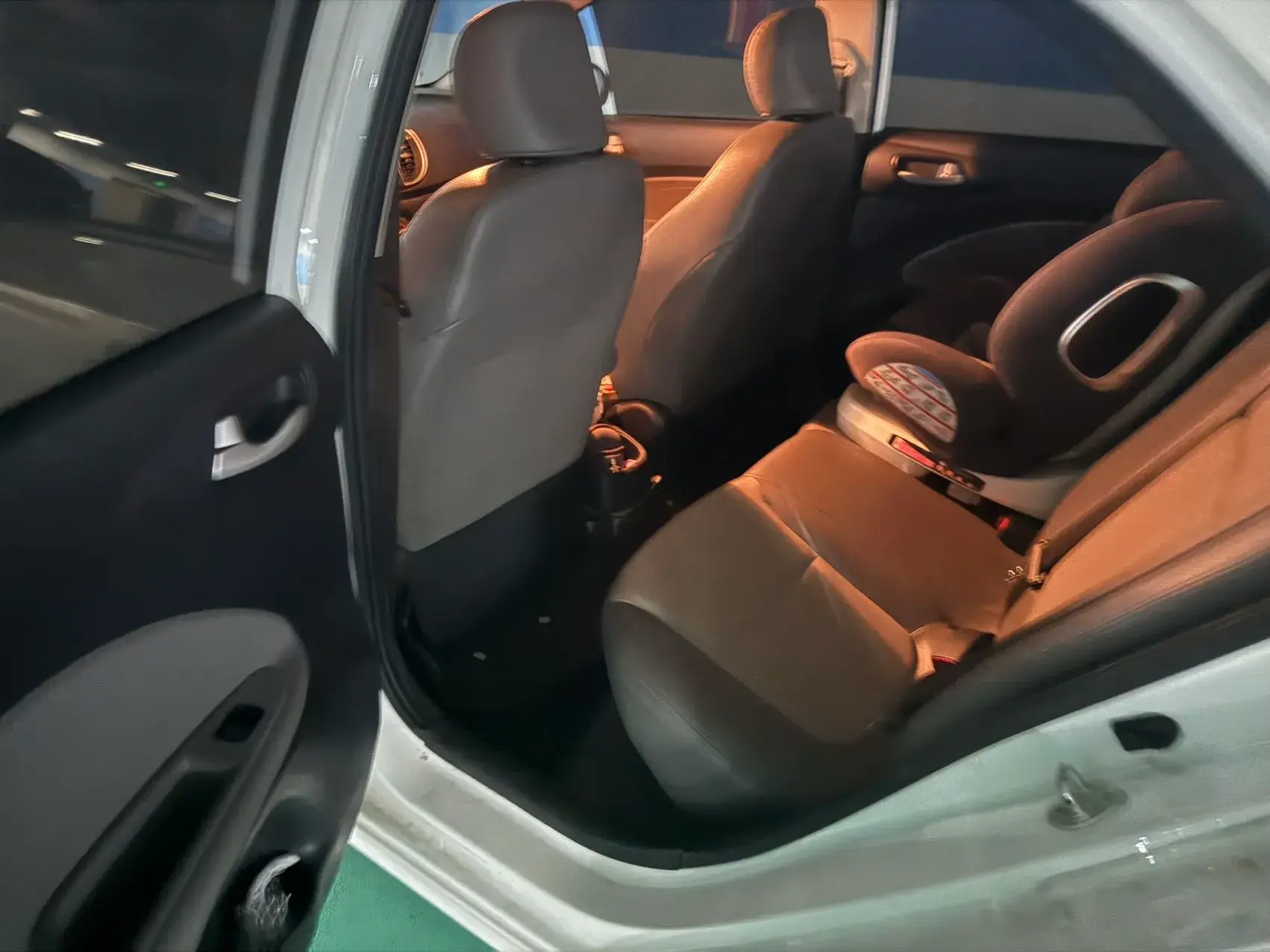 2019 KIA PEGAS thumbnail 4