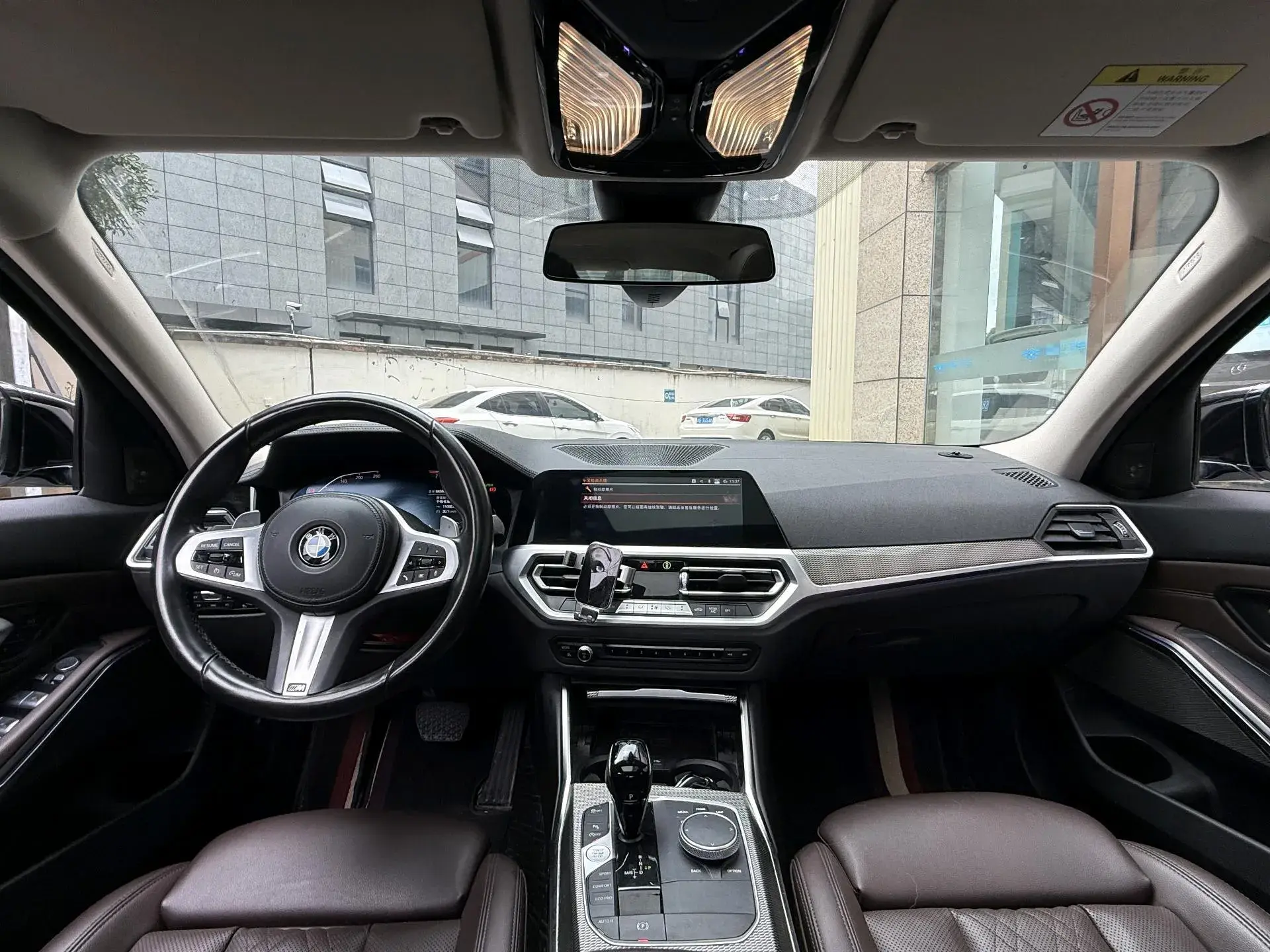 2022 BMW 3 thumbnail 2