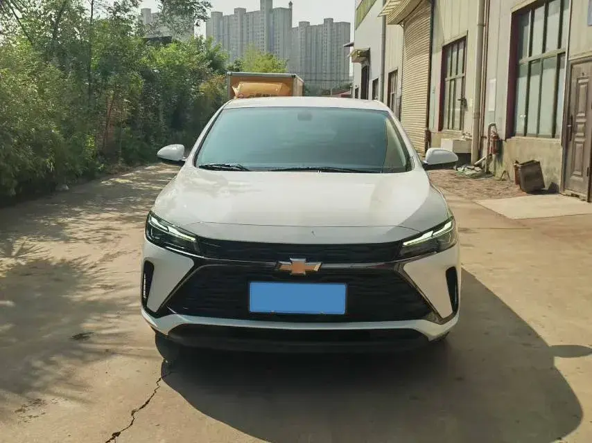 2023 CHEVROLET MONZA thumbnail 3