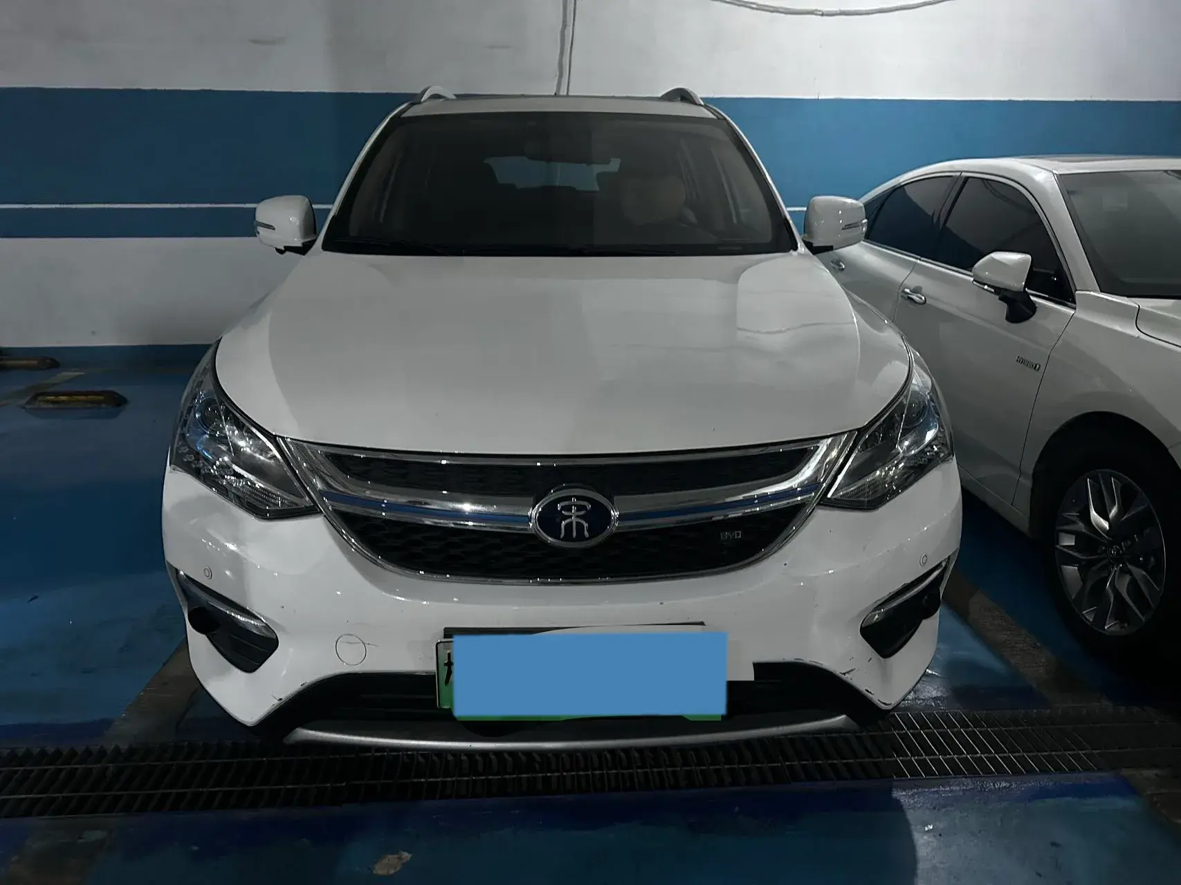 2017 BYD SONG thumbnail 2