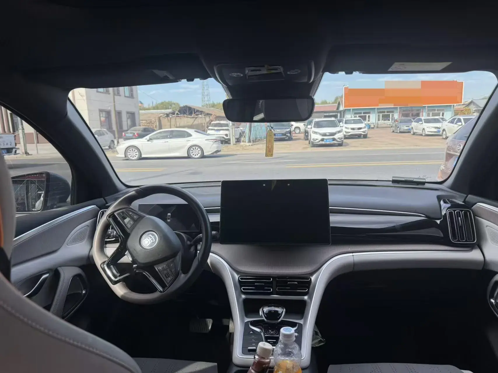 2024 BYD SONG thumbnail 3