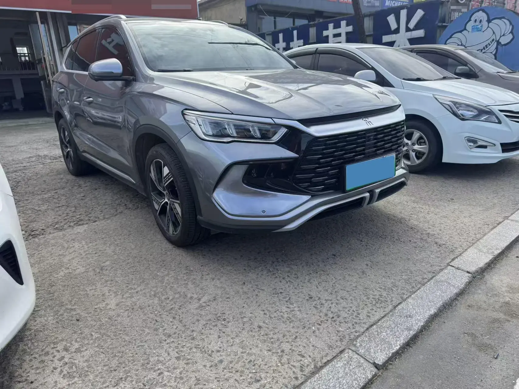 2024 BYD SONG thumbnail 2