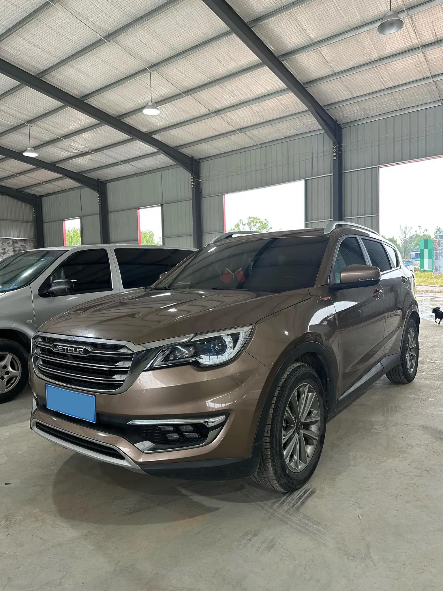 2018 JETOUR X70 view 1