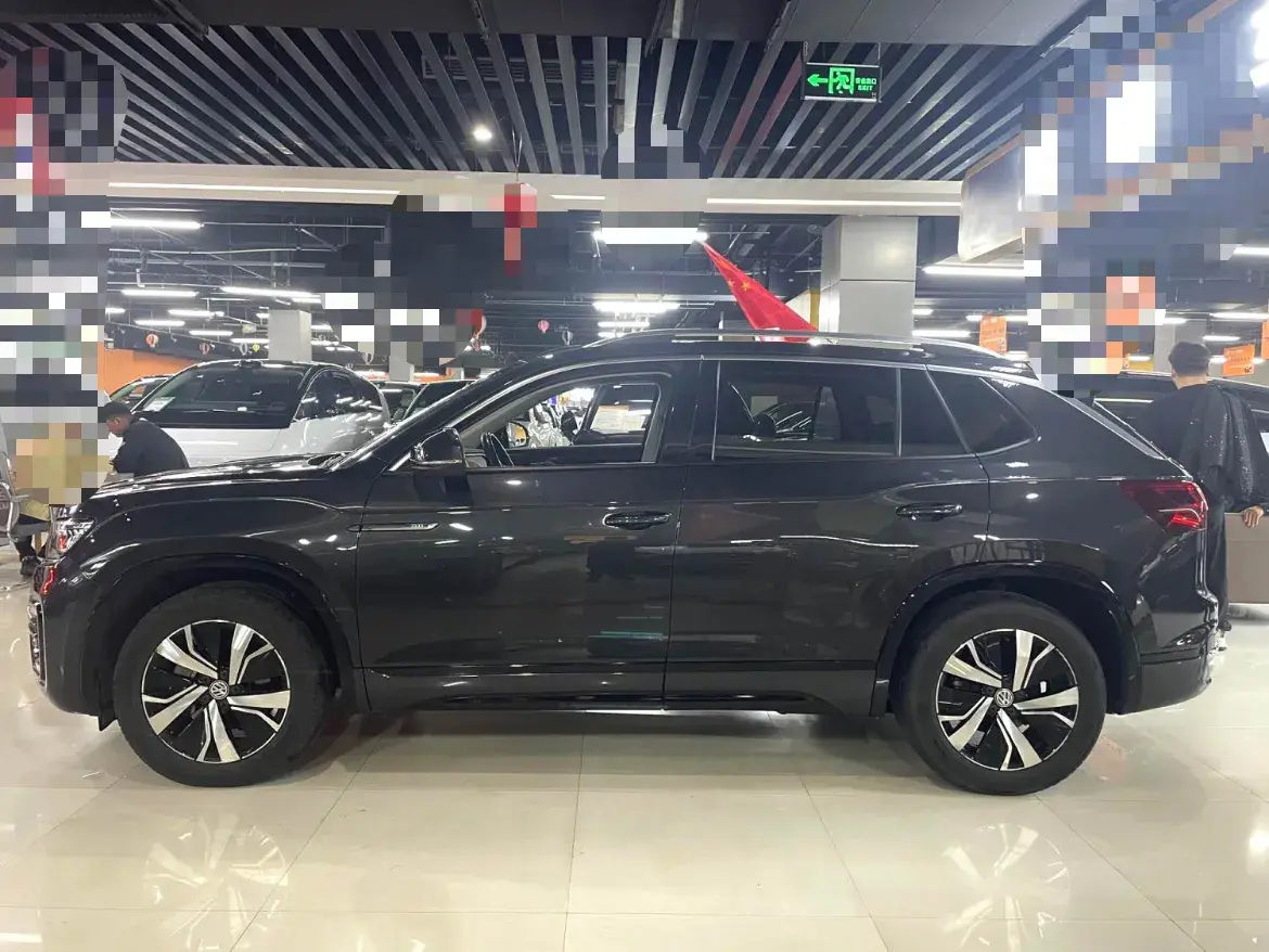 2020 VOLKSWAGEN TAYRON thumbnail 3