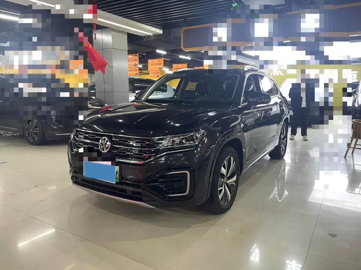 2020 VOLKSWAGEN TAYRON view 1