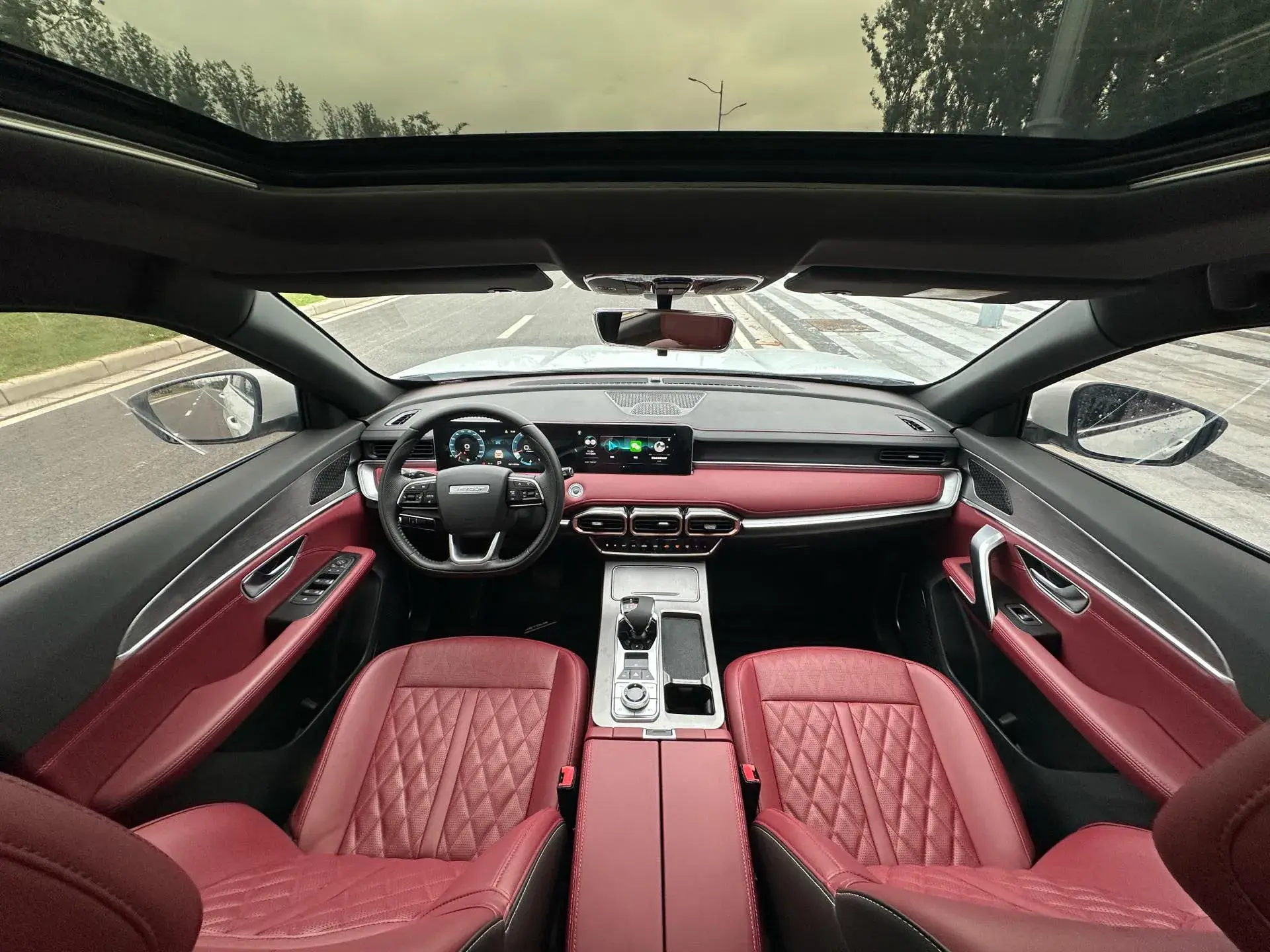 2025 JETOUR X70 thumbnail 4