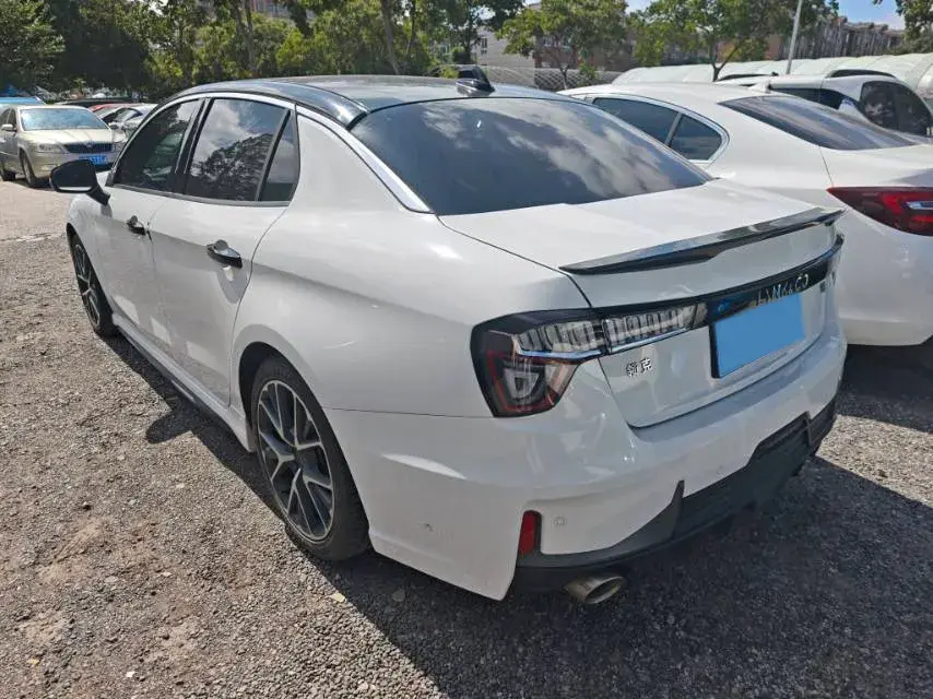 2022 LYNK&CO 03 thumbnail 4