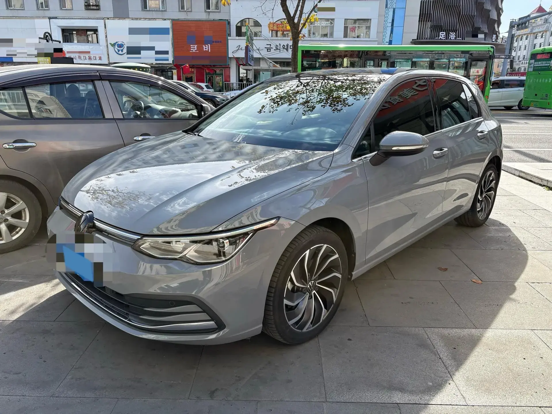 2021 VOLKSWAGEN GOLF view 1