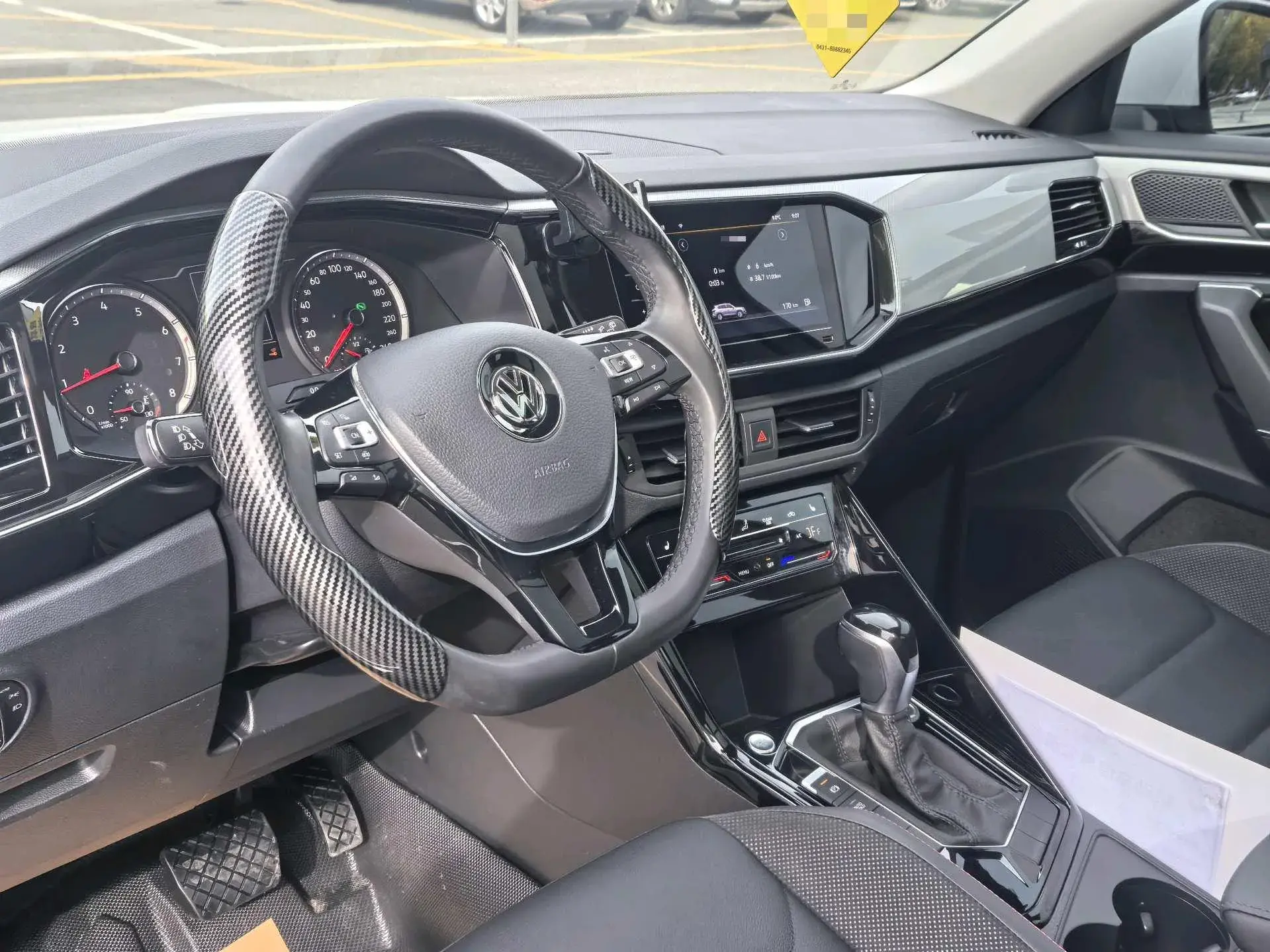 2020 VOLKSWAGEN TAYRON thumbnail 4