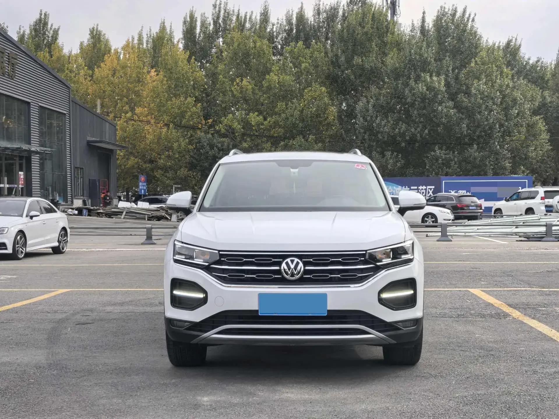 2020 VOLKSWAGEN TAYRON thumbnail 2